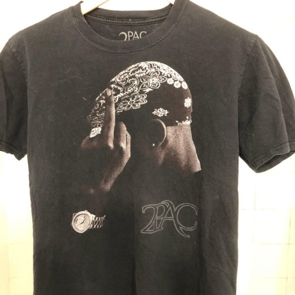 ICONIC RAPPER TUPAC SHAKUR 2PAC T-SHIRT - Picture 1 of 4